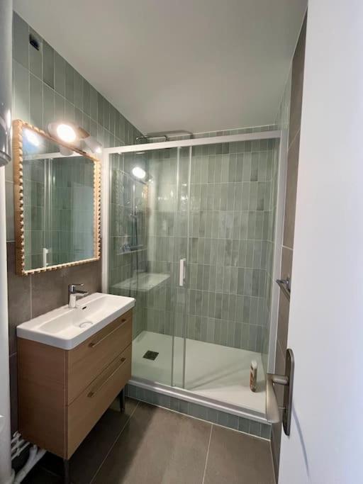 Appartement Bord De Mer, Acces Direct *
